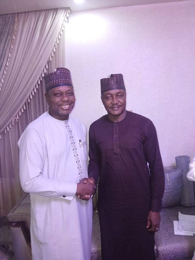 Candidate with party chieftains